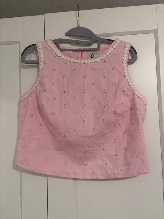 Lilly Pulitzer Tops - Lilly Pulitzer Pink Eyelet Tank with White Trim